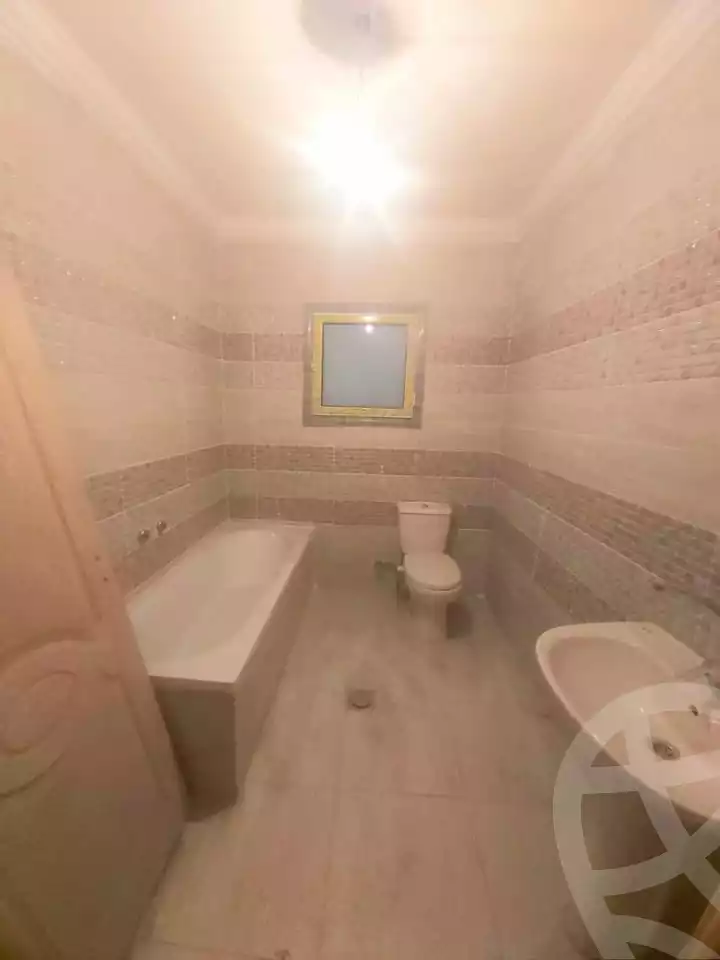 https://aqarmap.com.eg/ar/listing/5972384-for-sale-alexandria-zezenia
