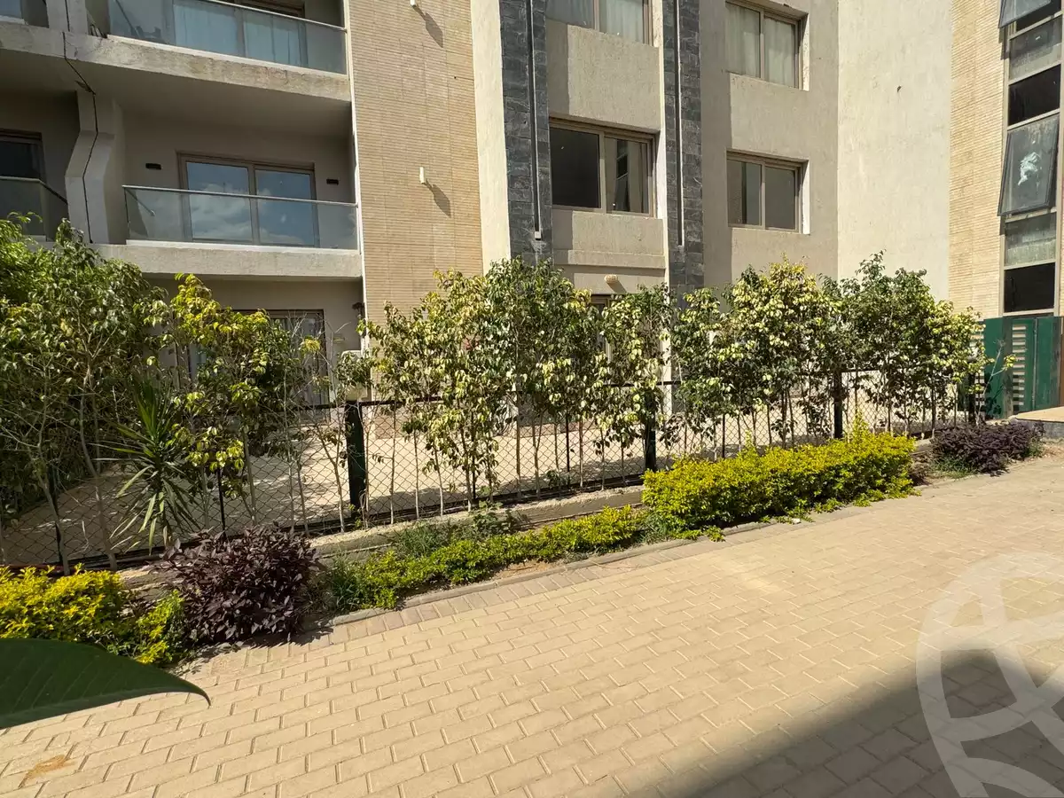 https://aqarmap.com.eg/ar/listing/5809595-for-rent-cairo-new-cairo-compounds-moon-valley