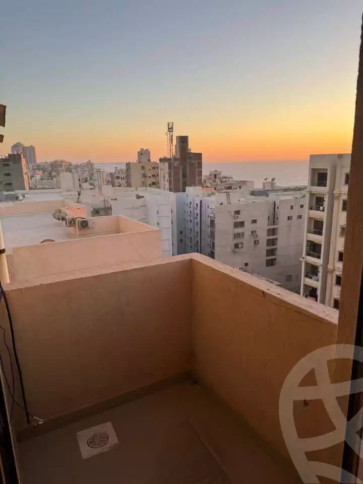 https://aqarmap.com.eg/ar/listing/5973753-for-sale-alexandria-glim