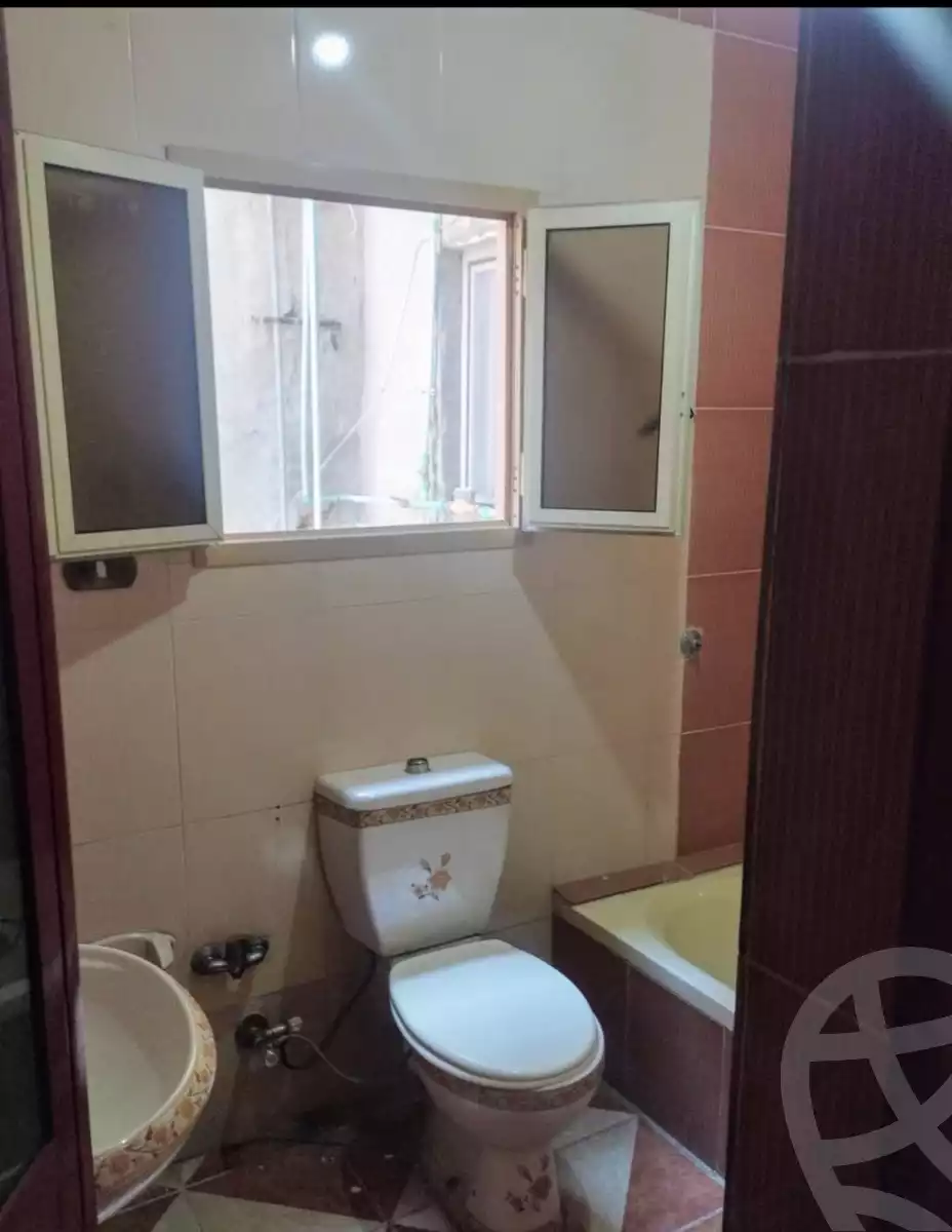 https://aqarmap.com.eg/ar/listing/5973947-for-sale-alexandria-bolekly-shr-lblbl