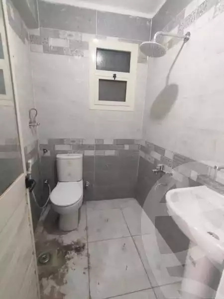 https://aqarmap.com.eg/en/listing/5978913-for-sale-qalyubia-shubra-el-khaima-om-bayoumi