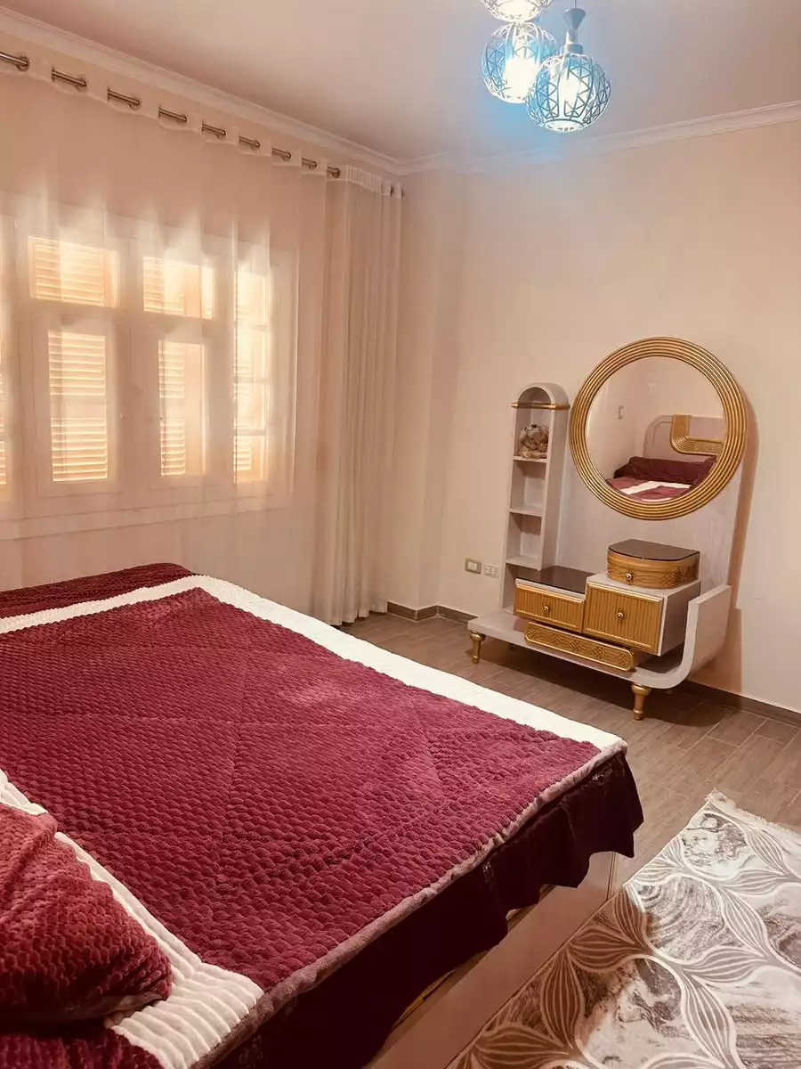 https://aqarmap.com.eg/en/listing/5980913-for-rent-cairo-el-sheikh-zayed-city-compounds-el-khamayel