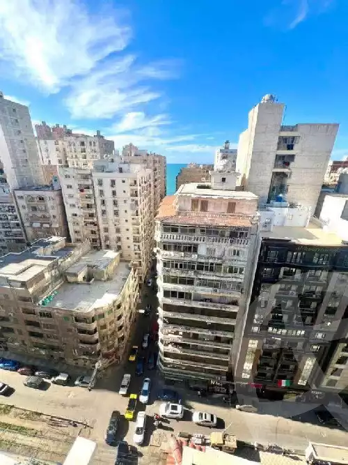 https://aqarmap.com.eg/en/listing/5981404-for-sale-alexandria-lauran-bd-lslm-rf