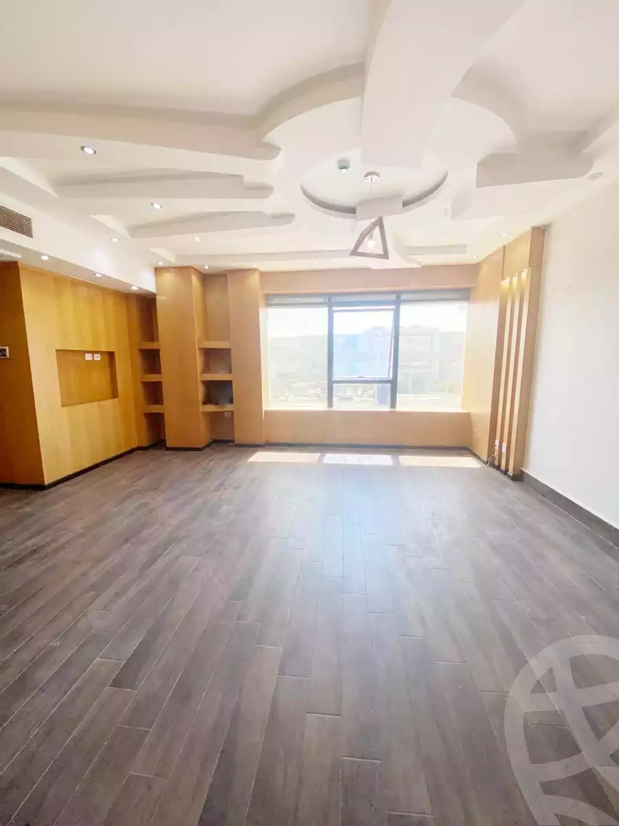 https://aqarmap.com.eg/ar/listing/5982128-for-rent-cairo-new-cairo-90th-street-south-teseen-st