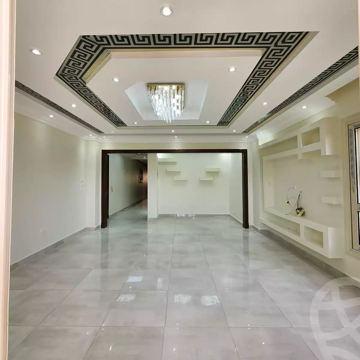 https://aqarmap.com.eg/ar/listing/5986561-for-sale-cairo-el-sheikh-zayed-city-compounds-el-khamayel