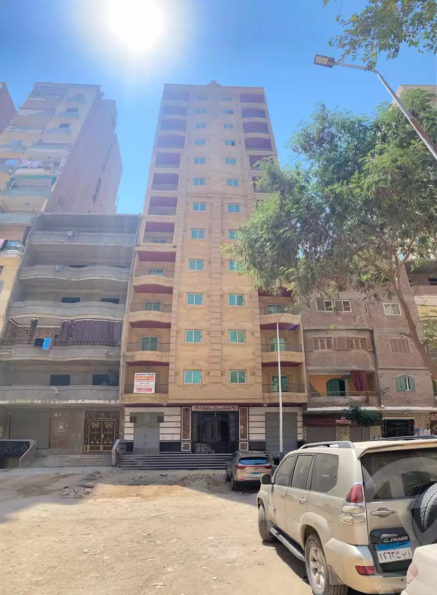 https://aqarmap.com.eg/en/listing/5986653-for-sale-cairo-helwan-hadayek-helwan-omar-el-mokhtar-st
