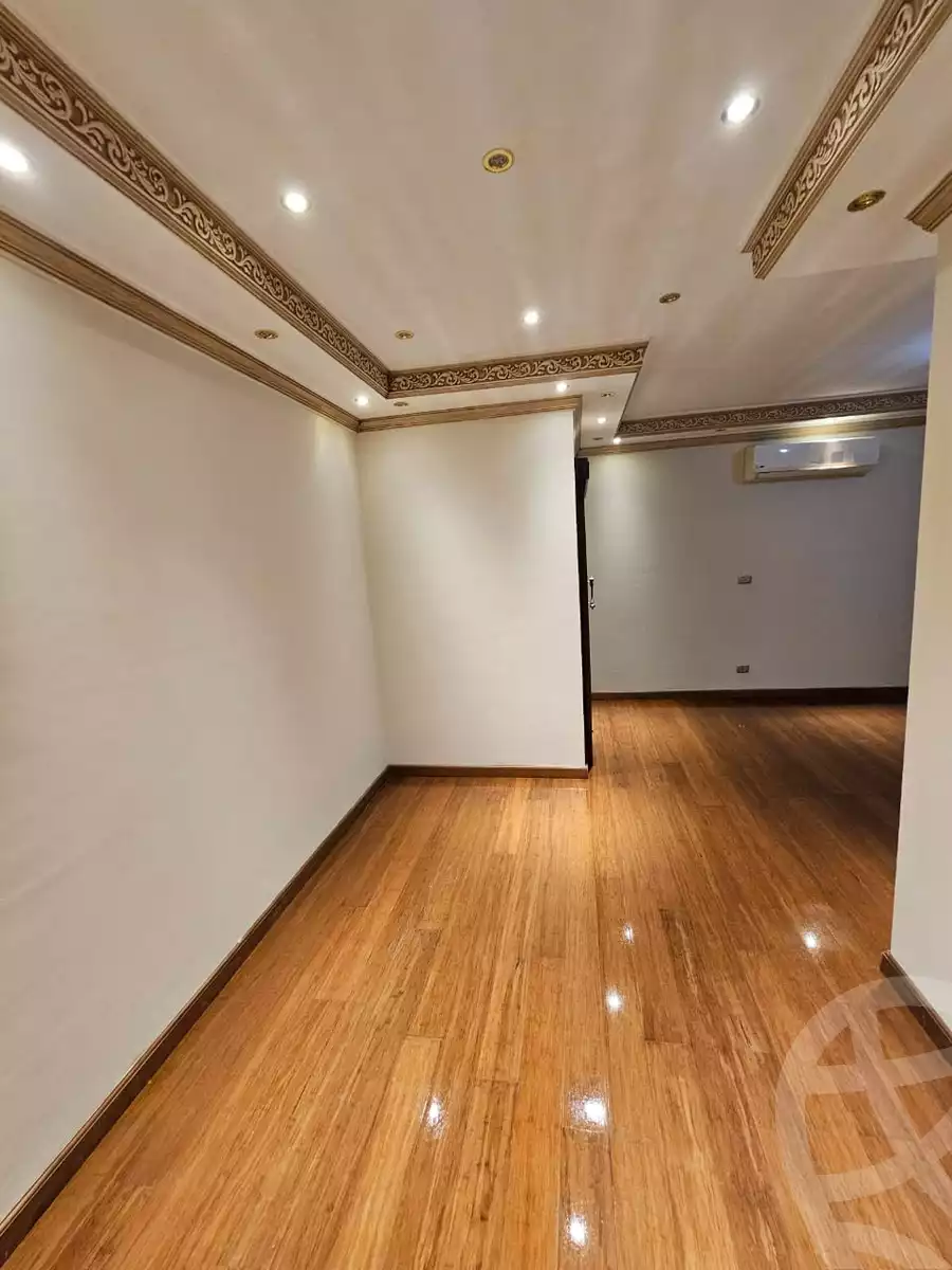 https://aqarmap.com.eg/ar/listing/5985890-for-rent-cairo-el-sheikh-zayed-city-compounds-kmbwnd-wyst-twn-swdyk
