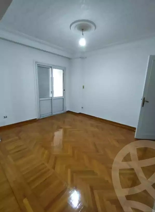 https://aqarmap.com.eg/en/listing/5988066-for-sale-alexandria-bolekly-abou-quer-st