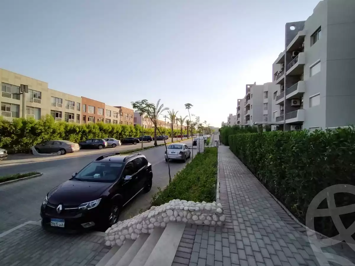 https://aqarmap.com.eg/en/listing/5988154-for-sale-cairo-el-sheikh-zayed-city-compounds-dh-drys
