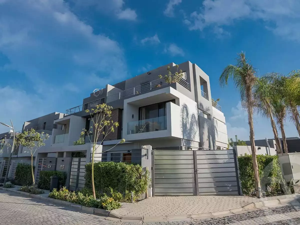 https://aqarmap.com.eg/en/listing/6018306-for-sale-cairo-el-sheikh-zayed-city-compounds-el-patio-zahraa