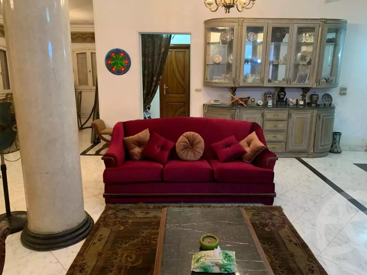 https://aqarmap.com.eg/en/listing/5988843-for-sale-cairo-el-sheikh-zayed-city-compounds-el-yasmeen-compound