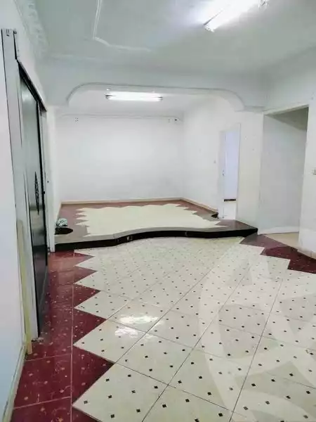 https://aqarmap.com.eg/en/listing/5991069-for-sale-qalyubia-shubra-el-khaima-shubra-el-khaima-city-ismailia-canal-st