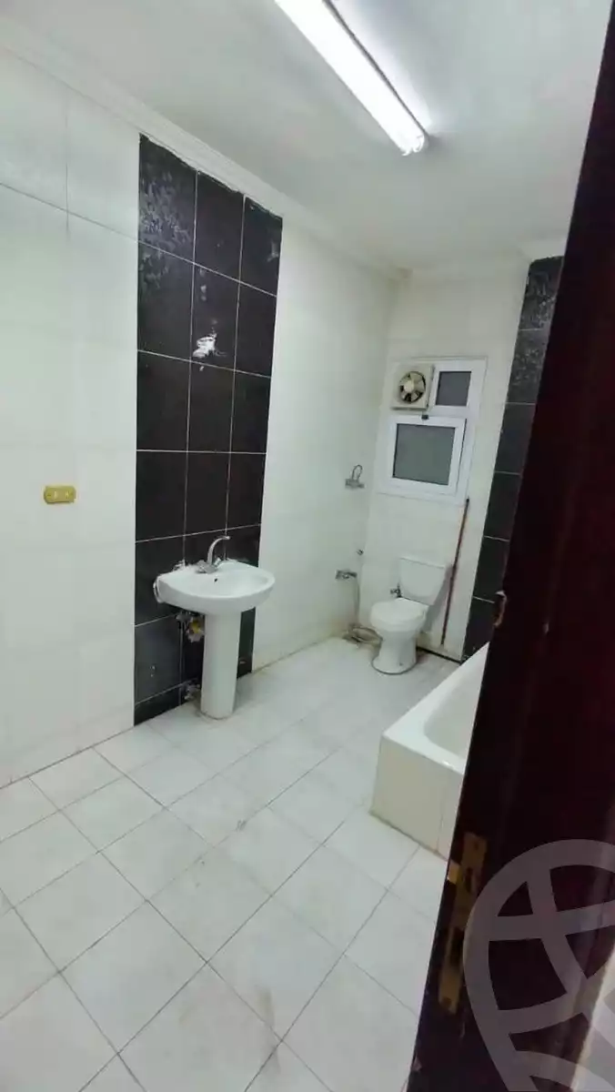 https://aqarmap.com.eg/ar/listing/5991820-for-rent-cairo-helwan-el-ezba-el-qebliah-ragheb-st