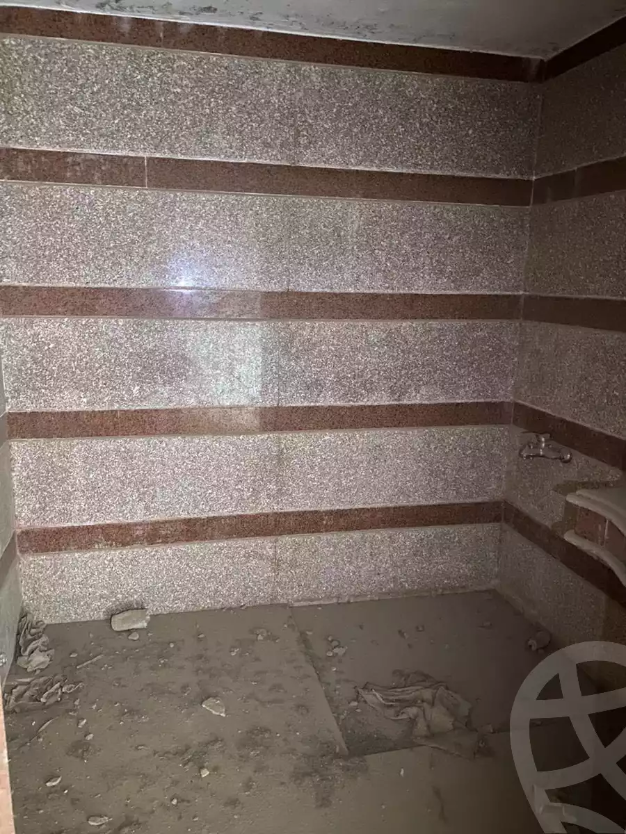 https://aqarmap.com.eg/en/listing/5993002-for-sale-qalyubia-shubra-el-khaima-shubra-el-khaima-city-ismailia-canal-st