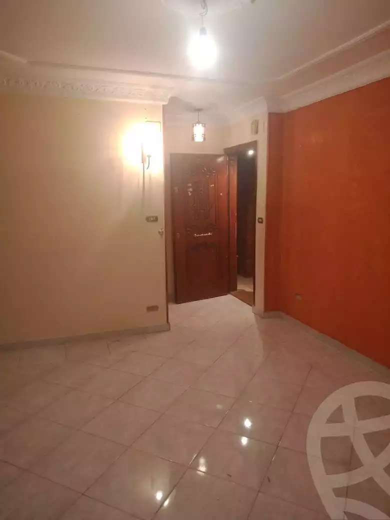 https://aqarmap.com.eg/ar/listing/5993463-for-rent-cairo-mokattam-lhdb-l-ly-shareaa-9