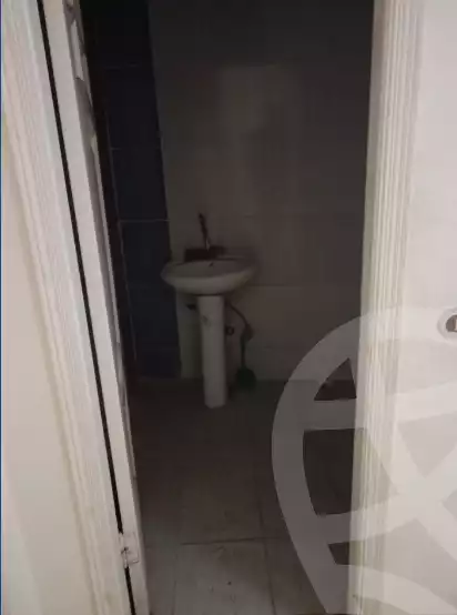 https://aqarmap.com.eg/ar/listing/5993642-for-sale-alexandria-l-jmy-lbytsh-el-zohour-st