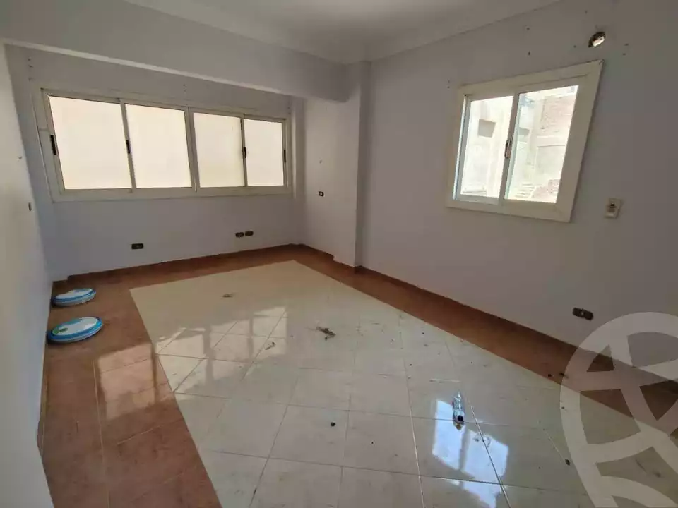 https://aqarmap.com.eg/ar/listing/5993879-for-rent-cairo-mokattam-lhdb-l-ly