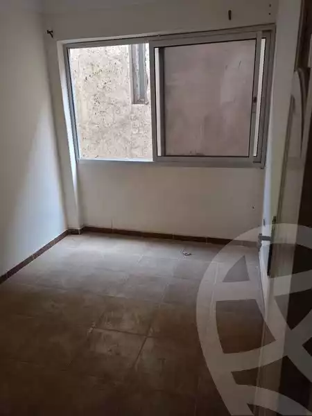 https://aqarmap.com.eg/ar/listing/5995450-for-sale-alexandria-l-jmy-lbytsh-el-zohour-st