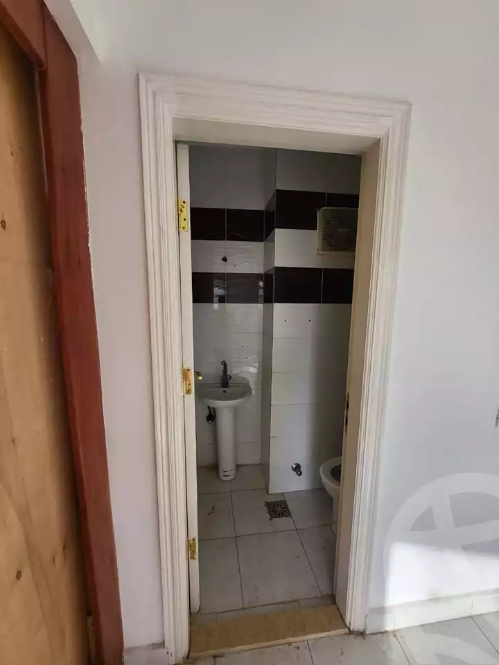 https://aqarmap.com.eg/ar/listing/5996707-for-rent-cairo-mokattam-lhdb-l-ly