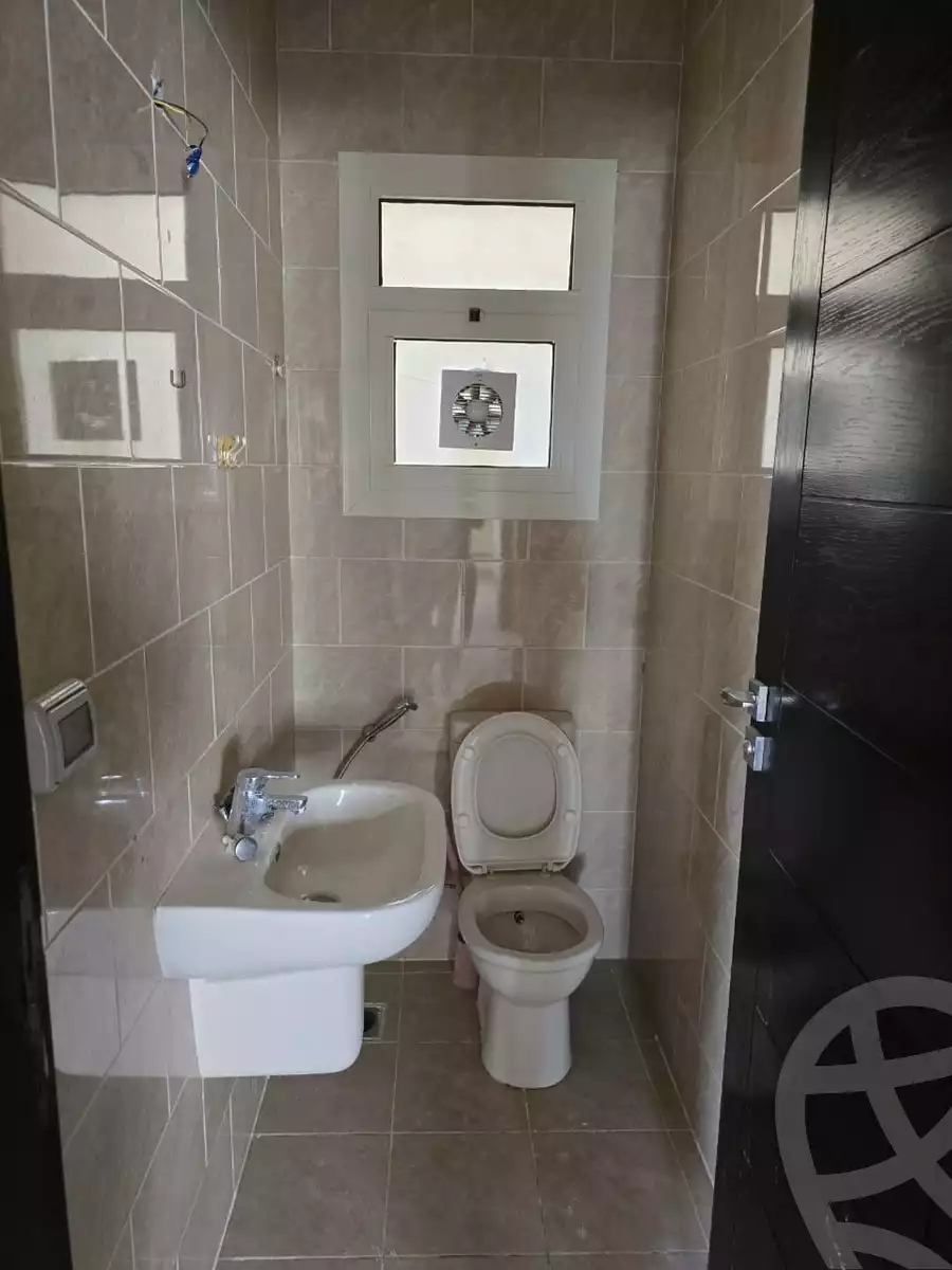 https://aqarmap.com.eg/en/listing/5999046-for-rent-cairo-el-sheikh-zayed-city-compounds-dh-drys