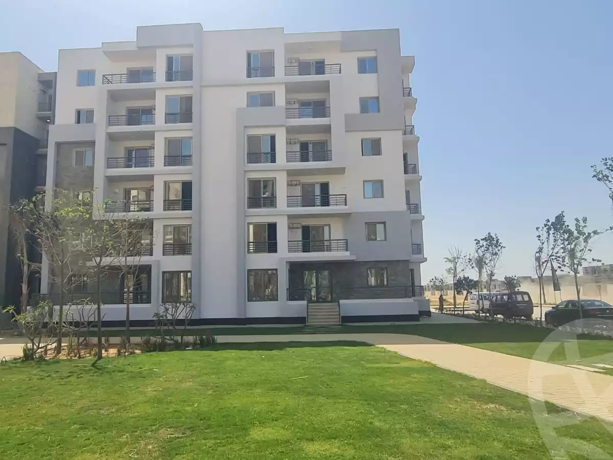 https://aqarmap.com.eg/en/listing/5999191-for-sale-cairo-el-sheikh-zayed-city-lshykh-zyd-ljdyd-west-view-residence-hdp