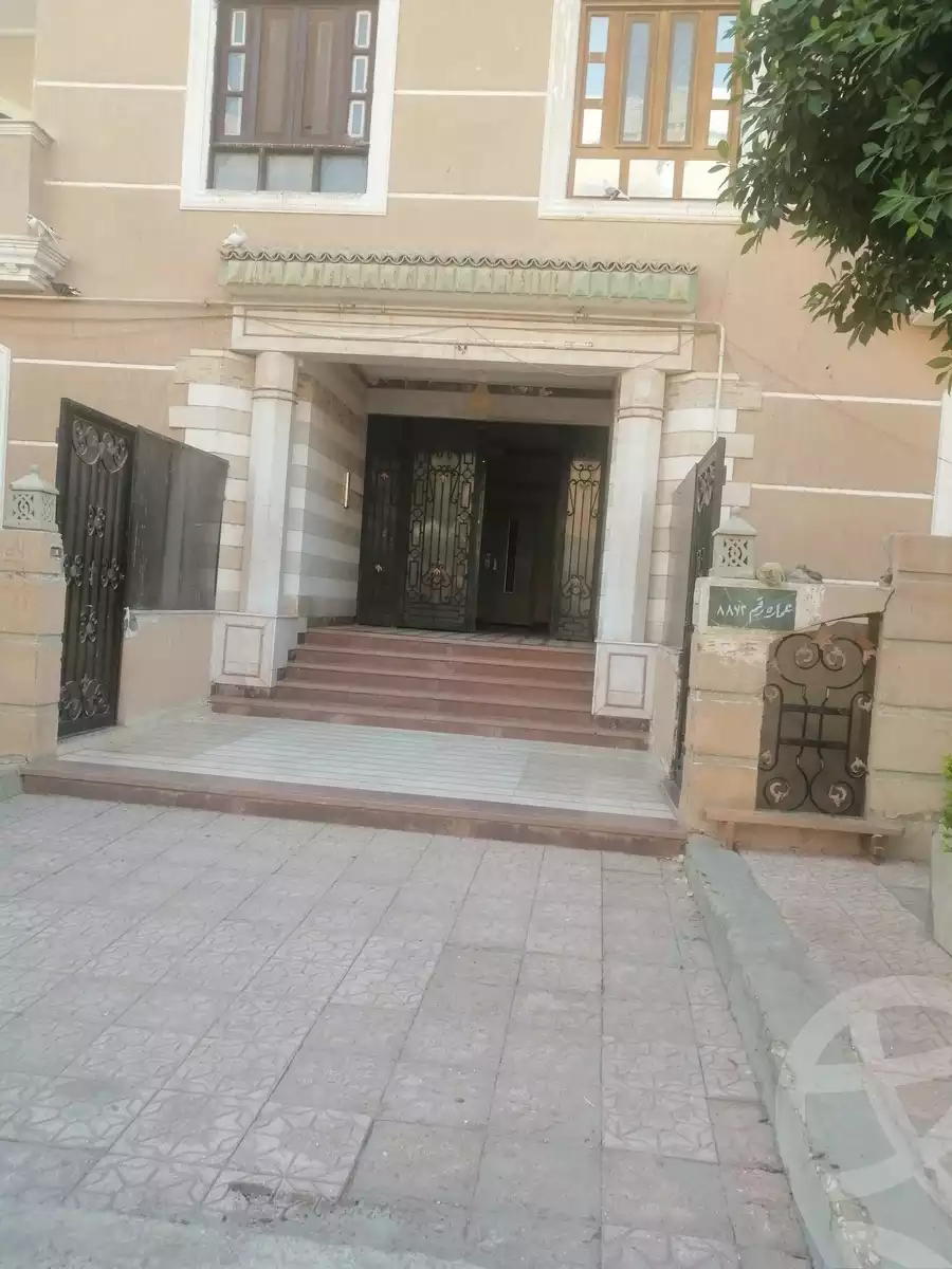 https://aqarmap.com.eg/en/listing/5999600-for-rent-cairo-mokattam-lhdb-l-ly