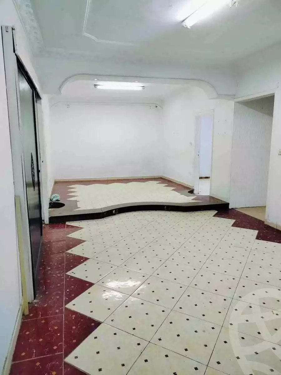 https://aqarmap.com.eg/en/listing/6000185-for-sale-qalyubia-shubra-el-khaima-shubra-el-khaima-city-ismailia-canal-st