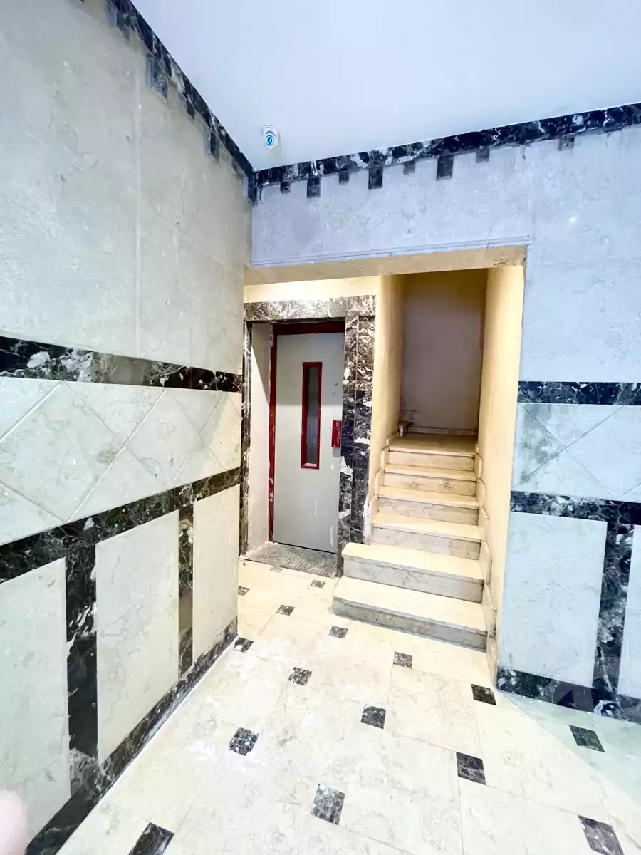 https://aqarmap.com.eg/en/listing/5702685-for-sale-cairo-shoubra-el-mzalat-mostafa-darwish-st