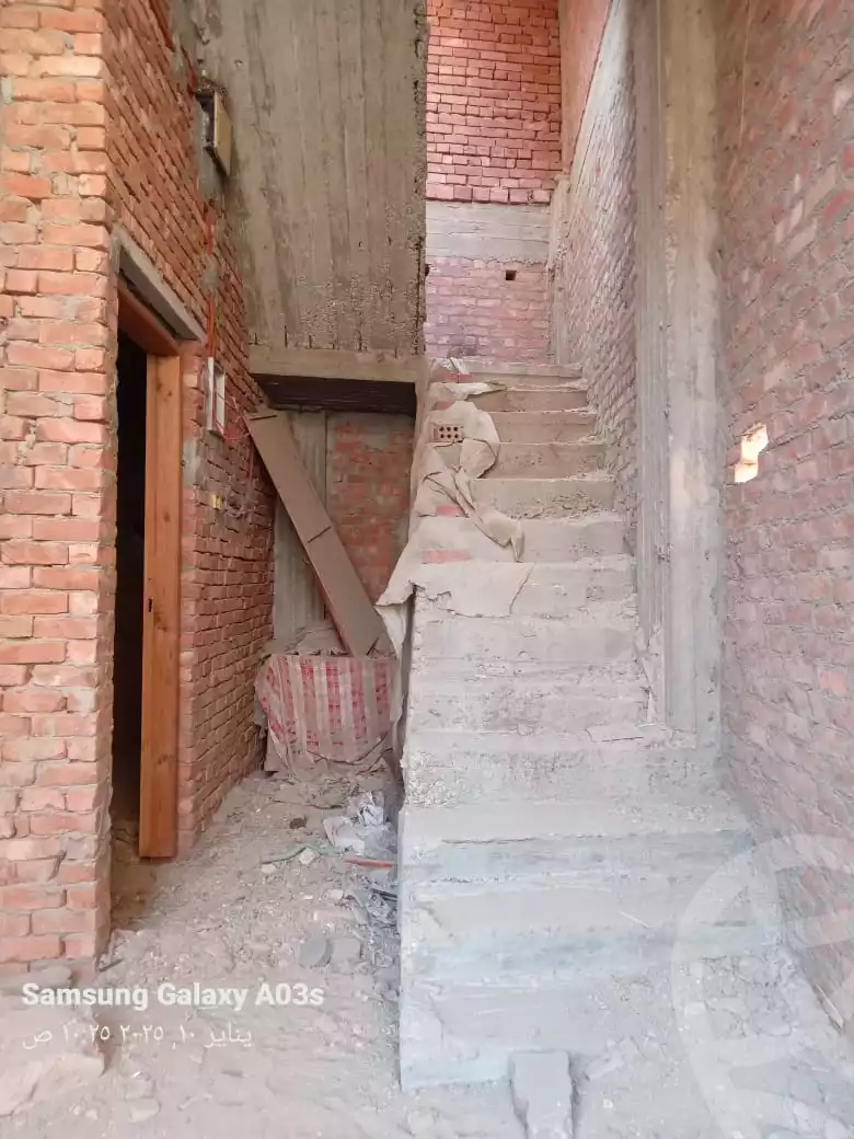 https://aqarmap.com.eg/en/listing/6001344-for-sale-qalyubia-el-khanka-arab-el-ayayda