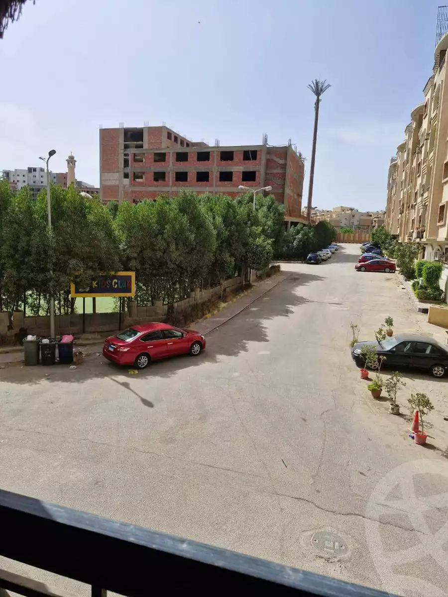 https://aqarmap.com.eg/en/listing/6002655-for-sale-cairo-mokattam-compounds-kmbwnd-jwldn-jyts