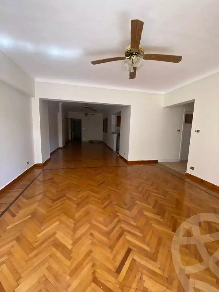 https://aqarmap.com.eg/ar/listing/6003614-for-sale-alexandria-zezenia-el-amir-gameel-st