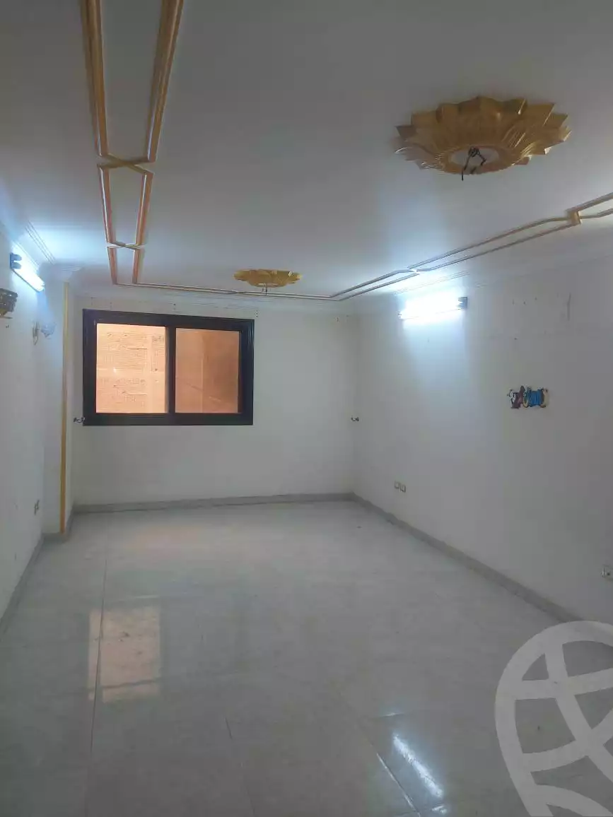 https://aqarmap.com.eg/en/listing/6005106-for-sale-cairo-helwan-helwan-el-sharkeya-mostafa-safwat-st