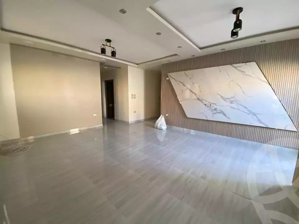 https://aqarmap.com.eg/en/listing/6006701-for-rent-cairo-mokattam-el-hadabah-el-wosta-el-mantaqa-el-olaa