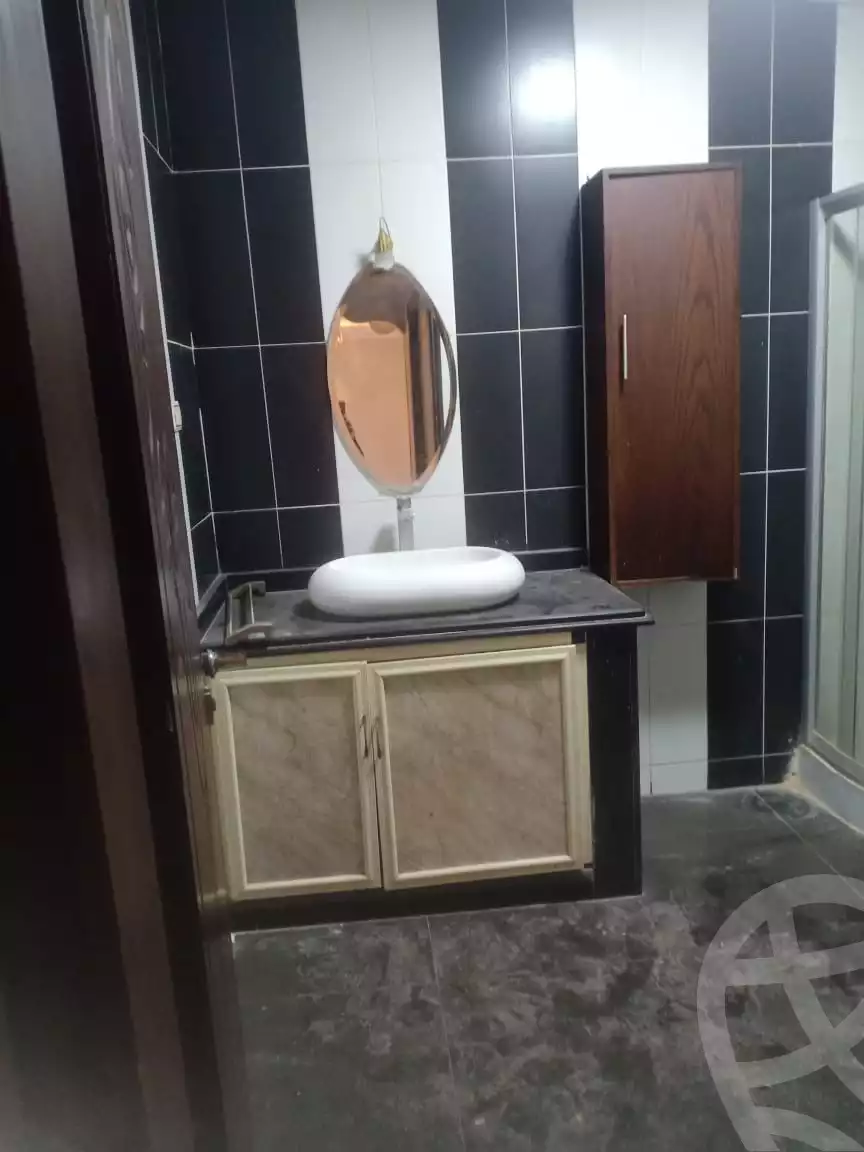 https://aqarmap.com.eg/en/listing/6006731-for-sale-cairo-mokattam-lhdb-l-ly-shareaa-9
