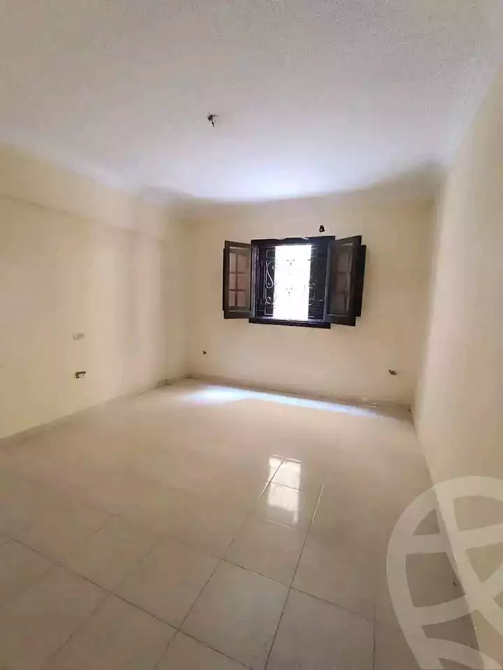 https://aqarmap.com.eg/en/listing/6006809-for-rent-cairo-mokattam-lhdb-l-ly