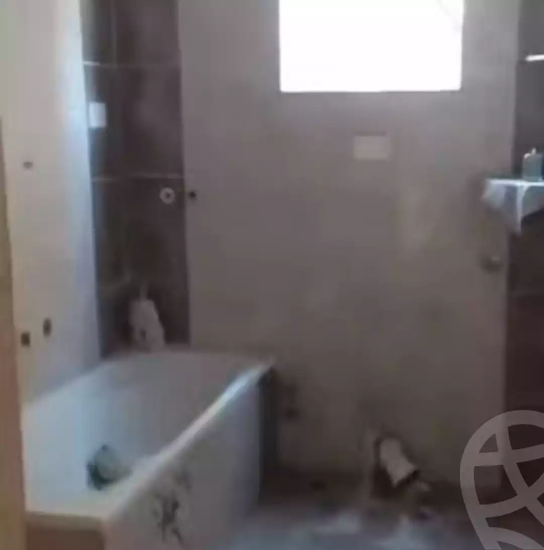 https://aqarmap.com.eg/en/listing/6007881-for-sale-alexandria-alexandria-marsa-matrouh-rd