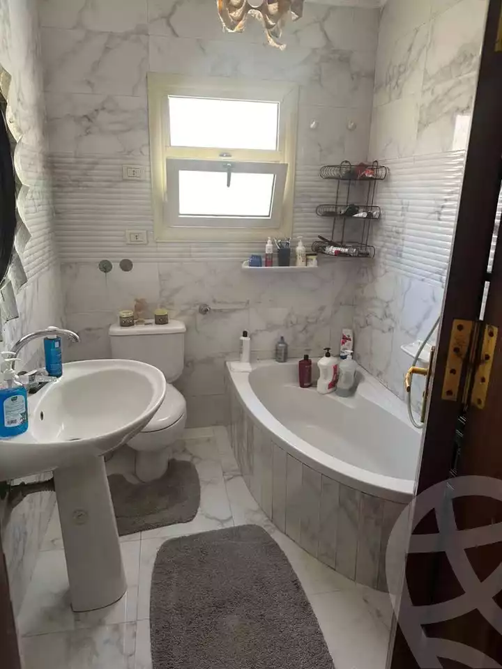 https://aqarmap.com.eg/ar/listing/6009068-for-sale-alexandria-ganaklis-shr-bw-qyr-tryq-lhry