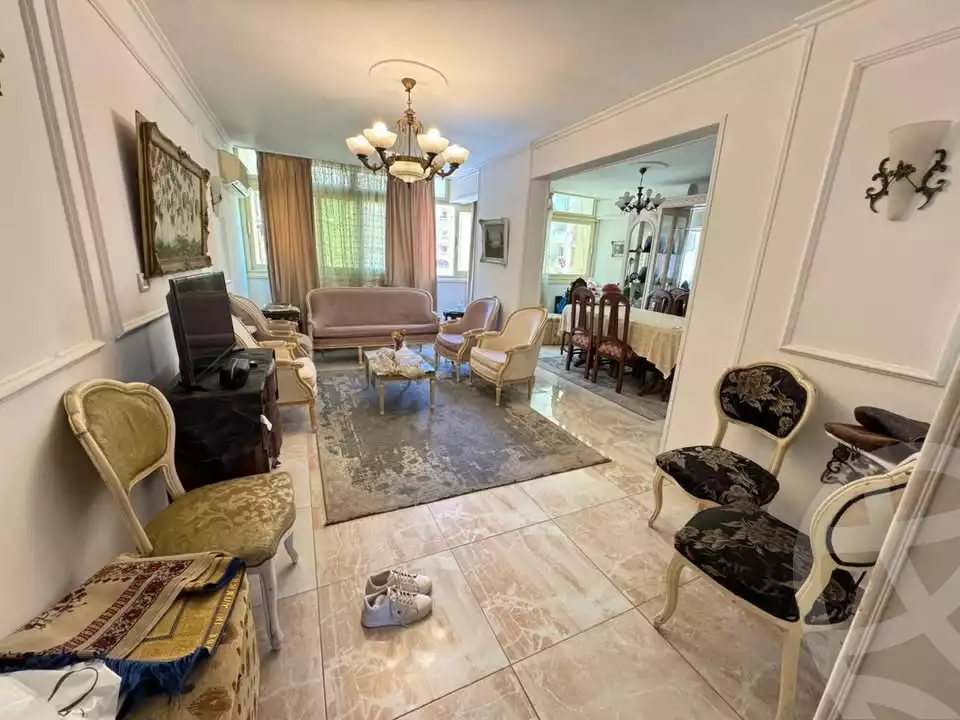 https://aqarmap.com.eg/ar/listing/6009085-for-sale-alexandria-glim-zahran-roushdy-st