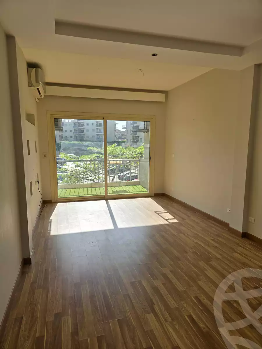 https://aqarmap.com.eg/en/listing/6009094-for-rent-cairo-el-sheikh-zayed-city-compounds-dh-drys