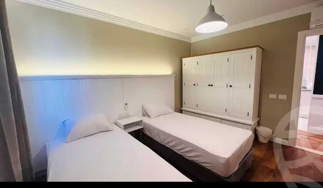 https://aqarmap.com.eg/en/listing/6010583-for-rent-cairo-el-sheikh-zayed-city-compounds-kmbwnd-wyst-twn-swdyk