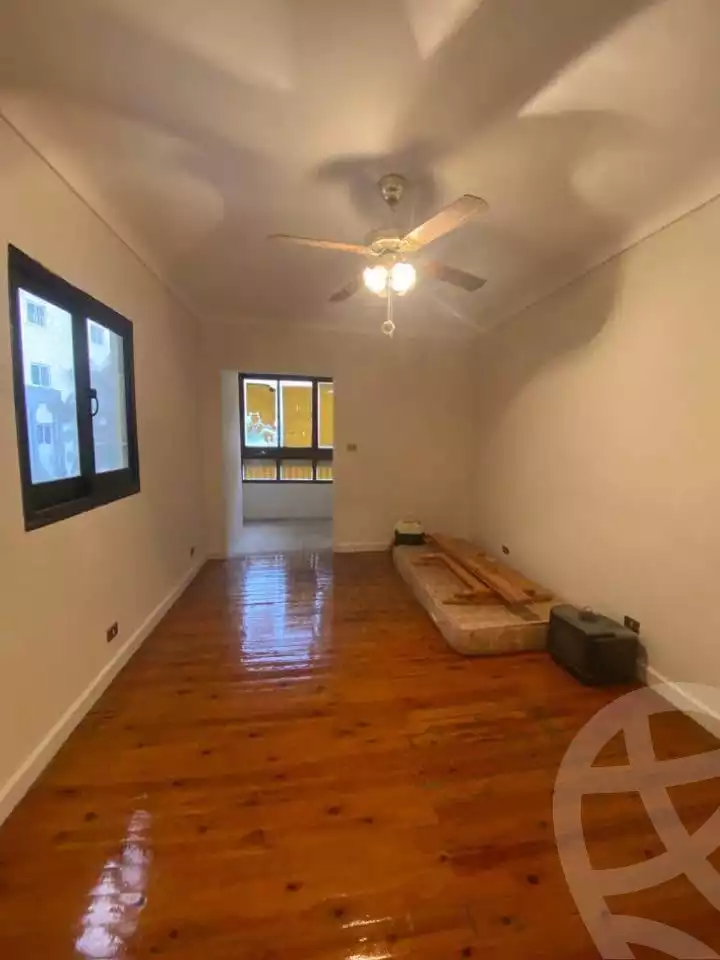 https://aqarmap.com.eg/ar/listing/6010910-for-sale-alexandria-zezenia-el-amir-gameel-st