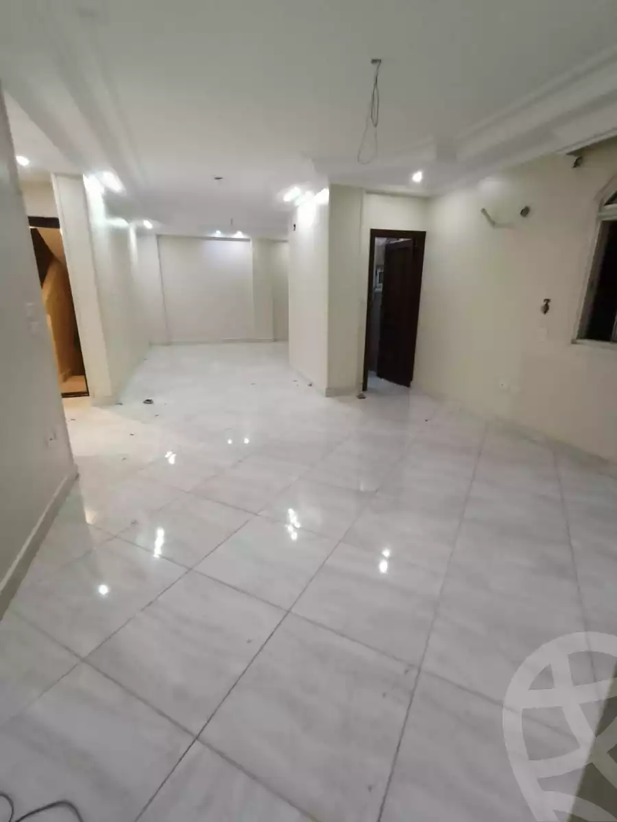 https://aqarmap.com.eg/en/listing/6011337-for-rent-cairo-mokattam-el-hadabah-el-wosta