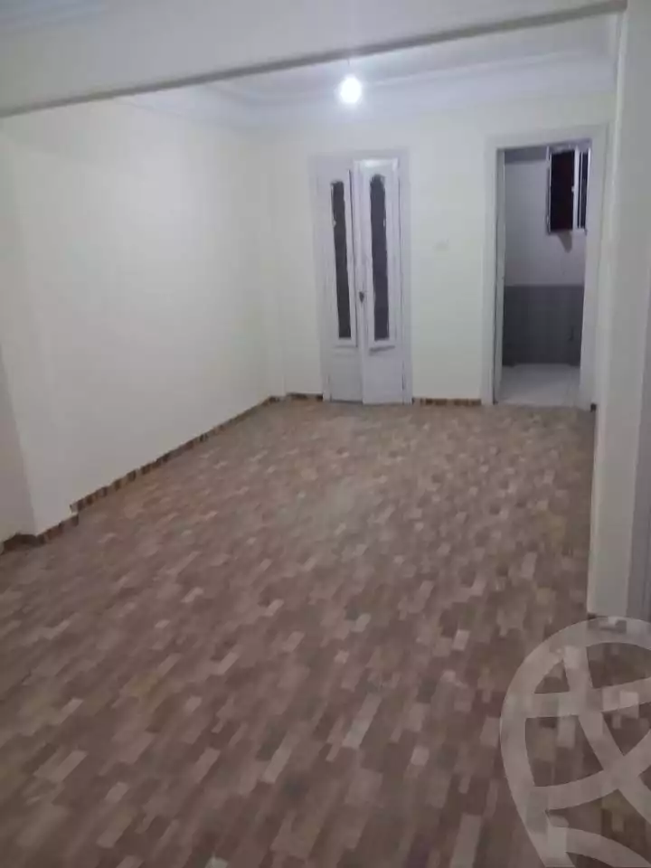 https://aqarmap.com.eg/ar/listing/6011350-for-sale-cairo-helwan-mohamed-sayed-ahmed-st