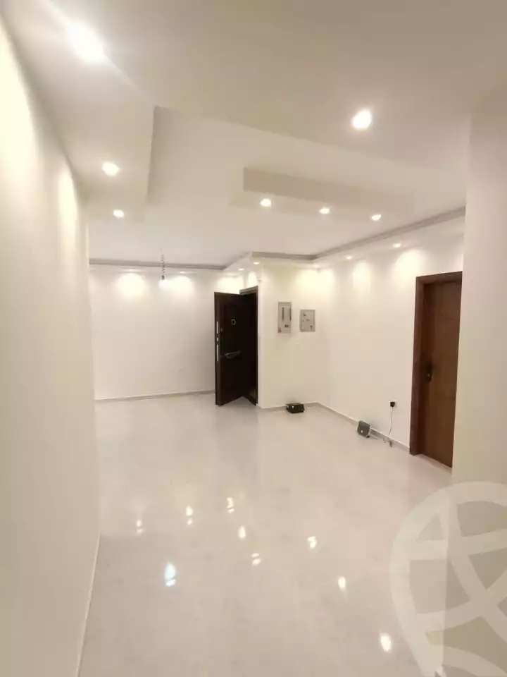 https://aqarmap.com.eg/en/listing/6012473-for-rent-cairo-mokattam-el-hadabah-el-wosta-compounds