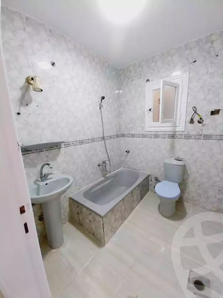 https://aqarmap.com.eg/en/listing/6012314-for-sale-alexandria-l-jmy-shataa-el-nakheel