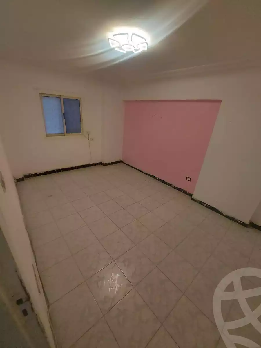 https://aqarmap.com.eg/en/listing/6016647-for-rent-cairo-helwan-helwan-el-sharkeya-heidar-st