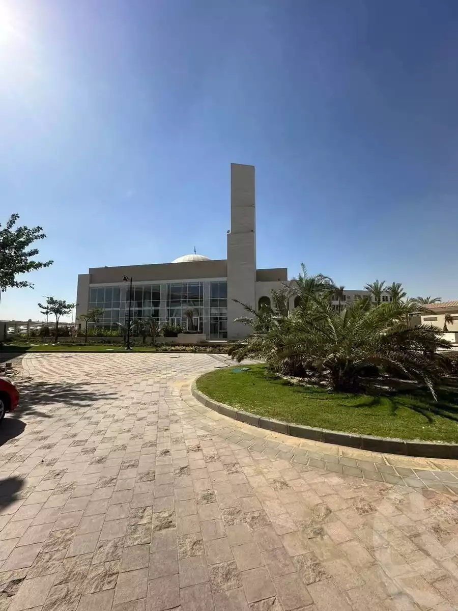 https://aqarmap.com.eg/en/listing/6017373-for-sale-cairo-el-sheikh-zayed-city-compounds-kmbwnd-fyldj-wyst-dr-llttwyr