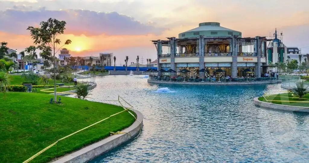 https://aqarmap.com.eg/ar/listing/6017725-for-sale-cairo-new-cairo-madinaty-open-air-mall