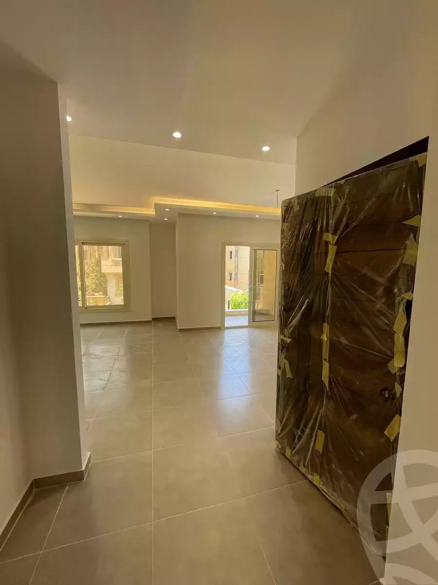 https://aqarmap.com.eg/en/listing/6018724-for-rent-cairo-new-cairo-south-investors-mohammed-nagib-axis-st