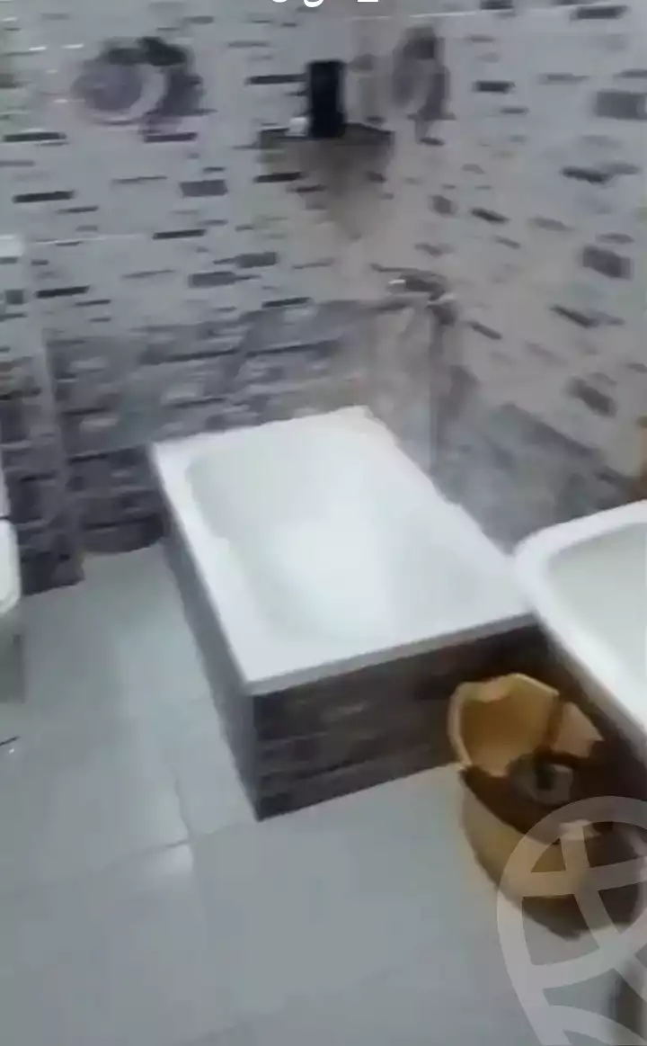 https://aqarmap.com.eg/ar/listing/6022070-for-sale-alexandria-l-jmy-lbytsh-el-hanafeya-st